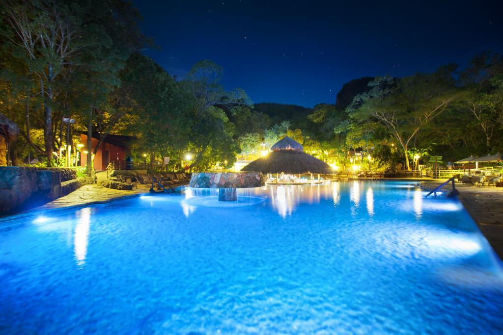 Rio Quente Resorts - Hotel Giardino Exteriör bild