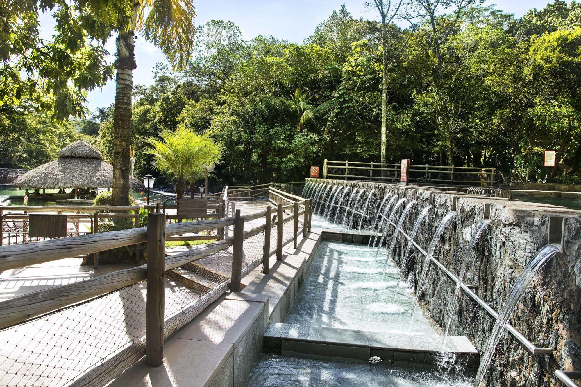 Rio Quente Resorts - Hotel Giardino Exteriör bild